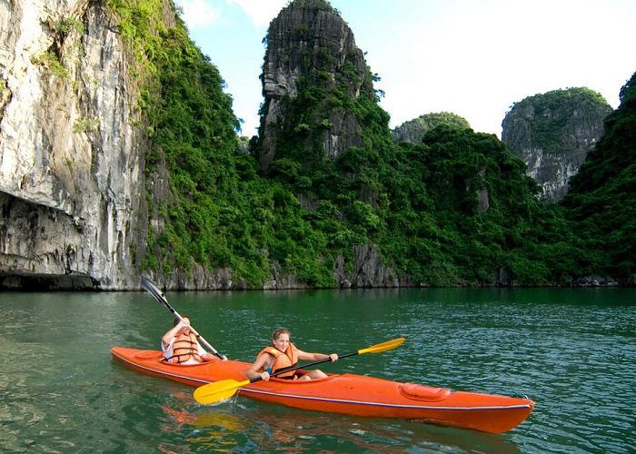 Chèo Kayak là một trong những hoạt động vô cùng hấp dẫn nhất